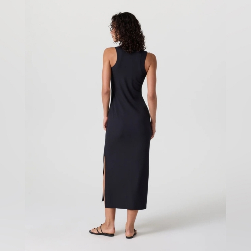NWT Women's Vuori Pose Sand Dress. Color Black. Various Sizes